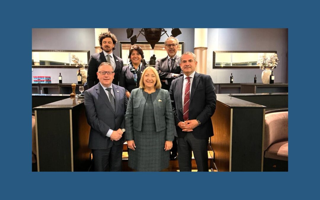 La Pontificia Universidad Católica de Valparaíso sostuvo reunión con la Presidenta de la Mesa Directiva del Parlamento Latinoamericano.