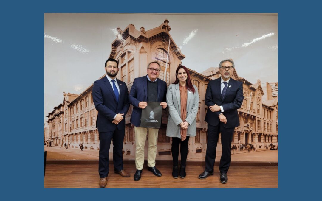 La Pontificia Universidad Católica de Valparaíso Estrecha Lazos Académicos con la Universidad Internacional de La Rioja