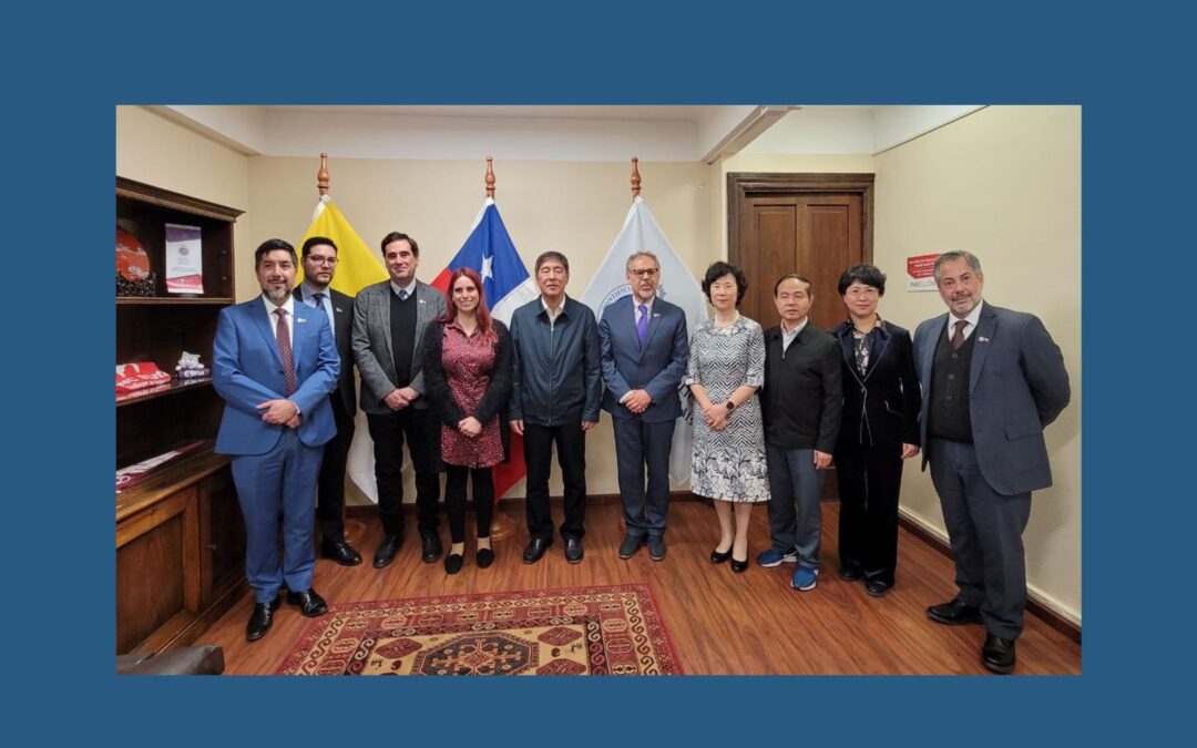 Delegación de la Asamblea Popular Nacional de China Visita la Pontificia Universidad Católica de Valparaíso