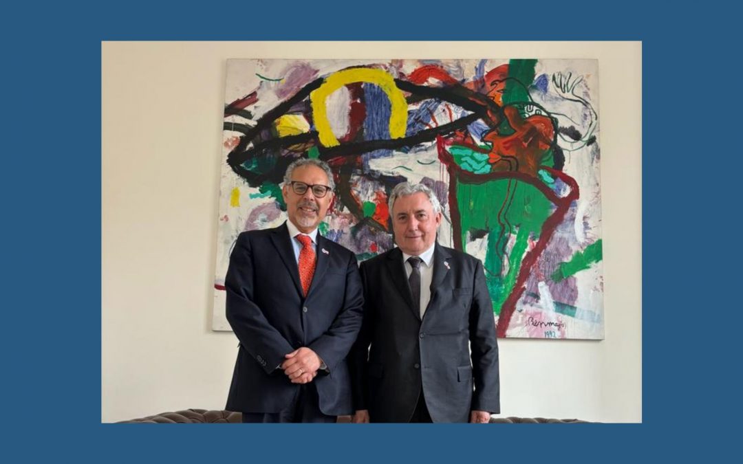 Director General de Asuntos Internacionales de la PUCV Explora Colaboración con la Embajada de Chile en Italia