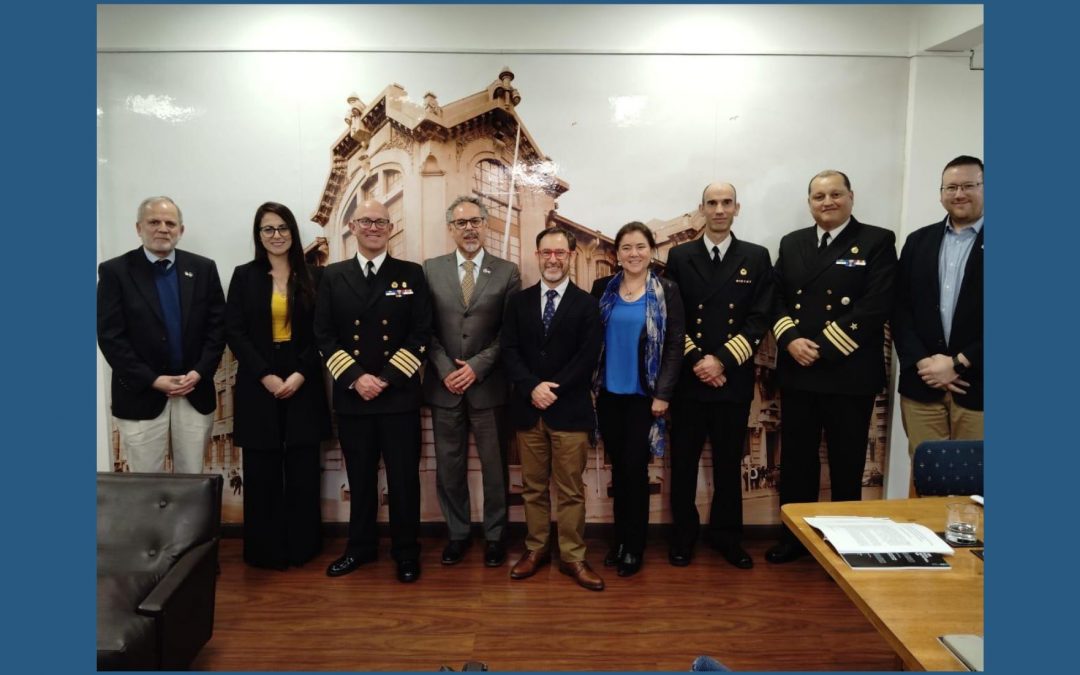 Embajador de Chile en Canadá se reune en la PUCV con la Dirección General de Asuntos Internacionales junto a representantes de la Armada de Chile